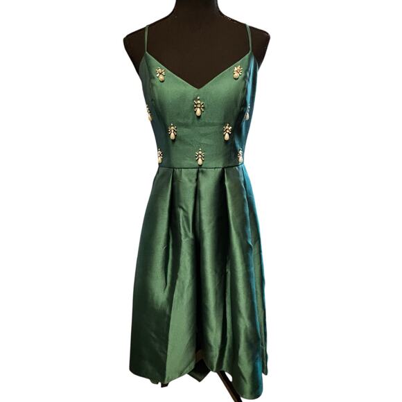 Eliza J Dresses & Skirts - Eliza J Women's Emerald Green Beaded-Bodice Pleated High-Low Gown NWT Size 6